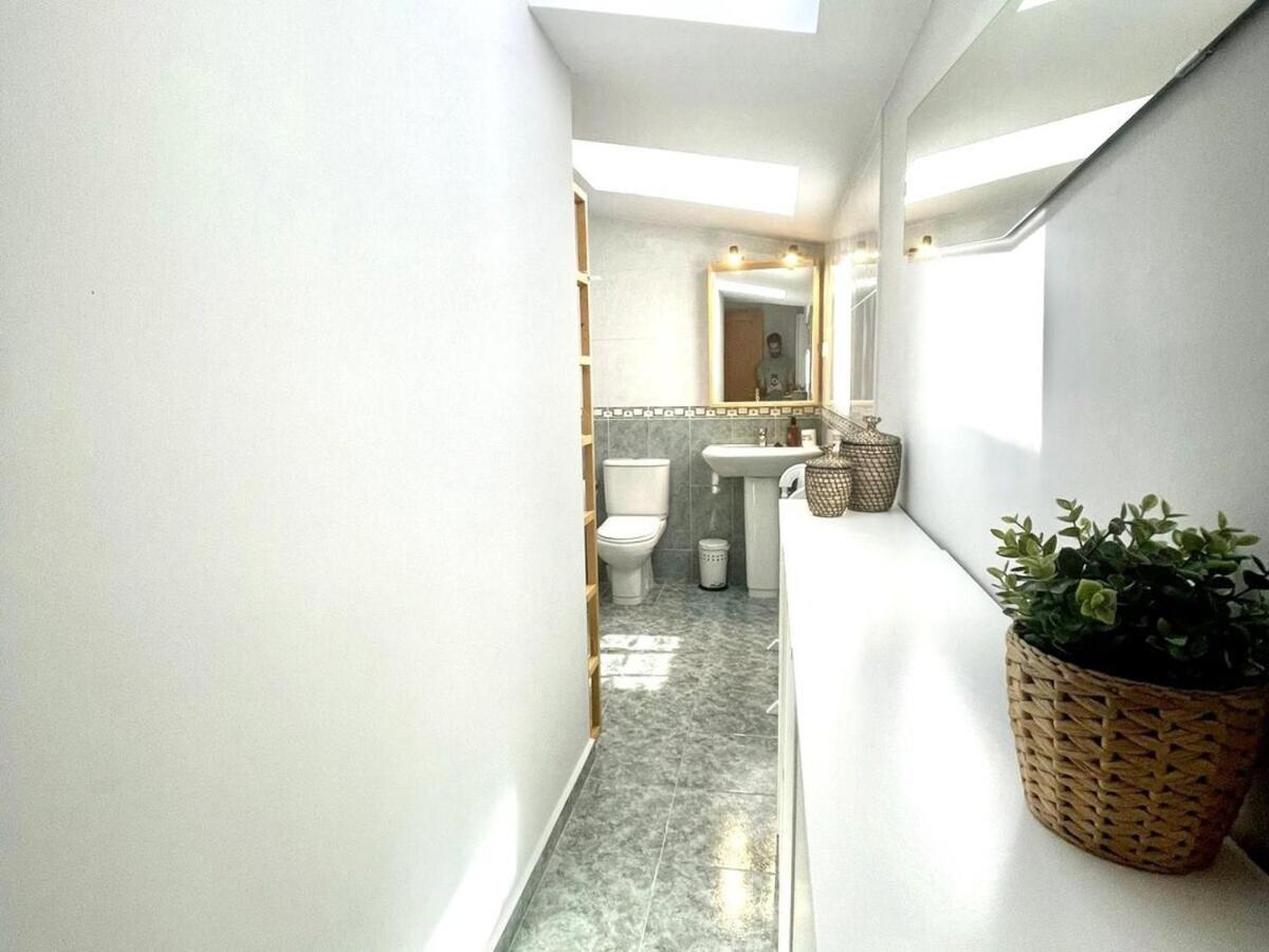 Calu Homes Duplex Cerca Playa De Huelin Málaga Kültér fotó