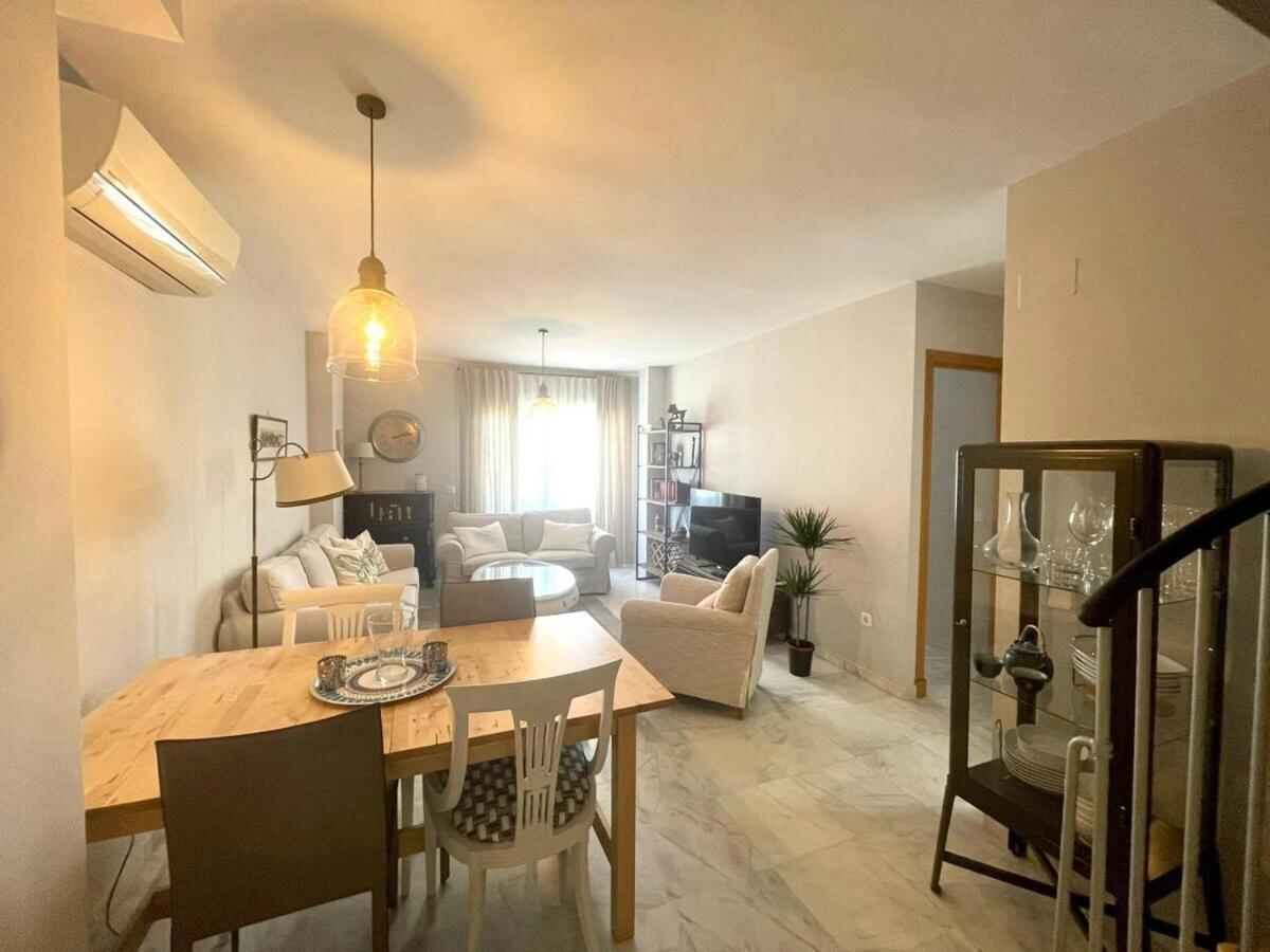 Calu Homes Duplex Cerca Playa De Huelin Málaga Kültér fotó